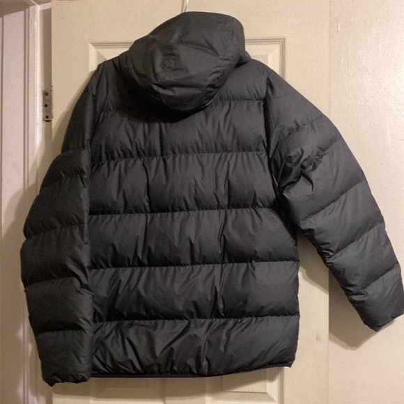 Nike Windrunner PrimaLoft Men’s Storm-fit Hooded Puffer Jacket - Black/Sail - Picture 3 of 14